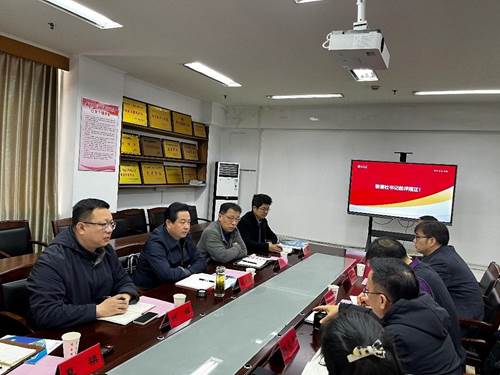 校纪委书记杜永春走访调研女上位
